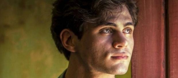 Lucas vai ficar encantado por Sophie Lucas vai ficar encantado por Sophie