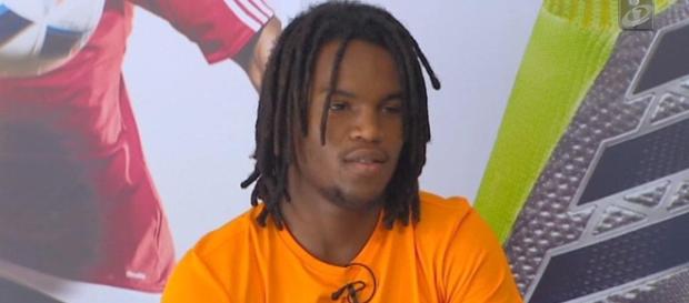 Renato Sanches foi o melhor jogador jovem do Euro 2016 Renato Sanches foi o melhor jogador jovem do Euro 2016