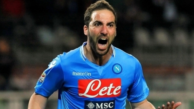 Juventus, c'&egrave; l'ok per Higuain: i dettagli