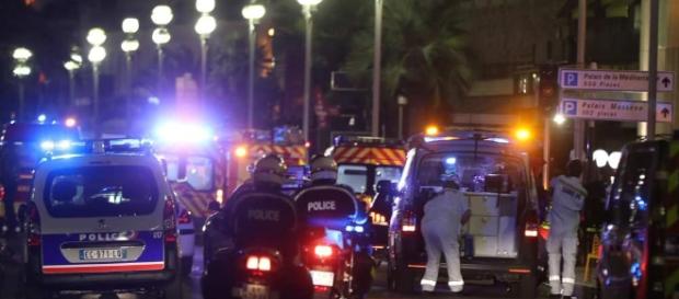 Attentat à Nice : plus de 80 morts, Société - lesechos.fr Attentat à Nice : plus de 80 morts, Société - lesechos.fr