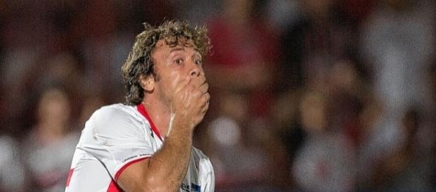 São Paulo perdeu e está fora da Libertadores São Paulo perdeu e está fora da Libertadores