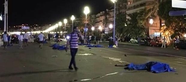 Noite de festa terminou em tragédia no Sul de França Noite de festa terminou em tragédia no Sul de França