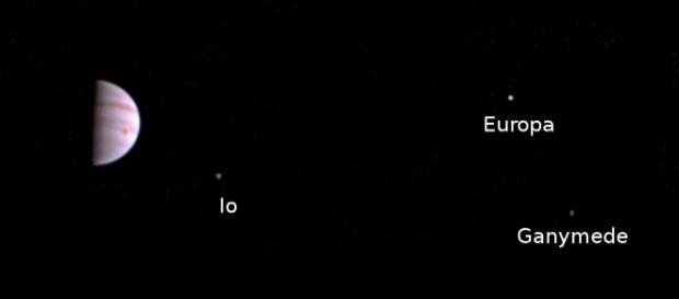 The Juno orbiter has sent back its first photo of Jupiter. And ... - vox.com The Juno orbiter has sent back its first photo of Jupiter. And ... - vox.com