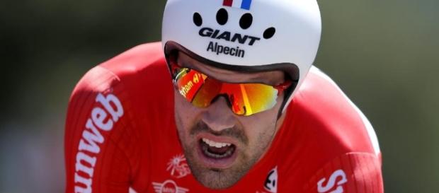 Tom Dumoulin se impuso en la primera etapa contrarreloj del Tour 2016 con final en La Caverne du Pont-d'Arc Tom Dumoulin se impuso en la primera etapa contrarreloj del Tour 2016 con final en La Caverne du Pont-d'Arc