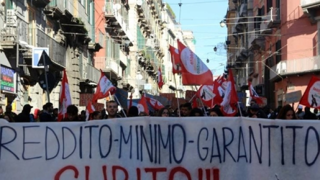 Reddito minimo: la Camera approva il DDL sul contrasto alla povertà.