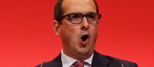 Owen Smith's challenge to Jeremy Corbyn may actually benefit the incumbent Labour leader