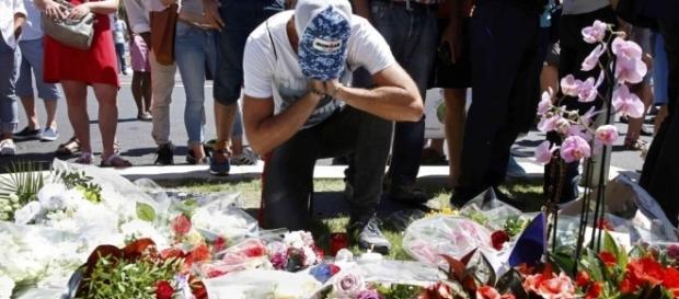 Homenagem as vítimas em Nice, na França Homenagem as vítimas em Nice, na França