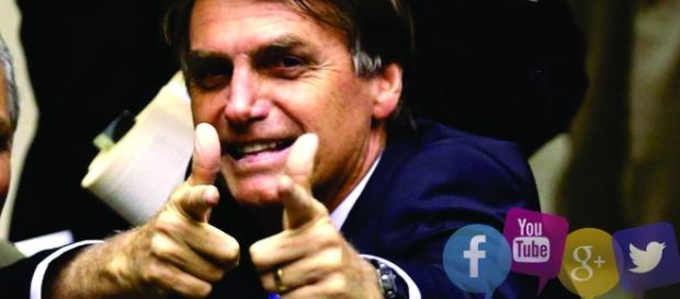 Jair Messias Bolsonaro ganha espaço nas redes sociais conquistando ainda mais seguidores Jair Messias Bolsonaro ganha espaço nas redes sociais conquistando ainda mais seguidores