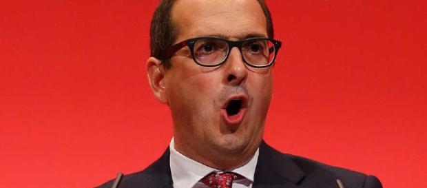 Owen Smith's challenge to Jeremy Corbyn may actually benefit the incumbent Labour leader Owen Smith's challenge to Jeremy Corbyn may actually benefit the incumbent Labour leader