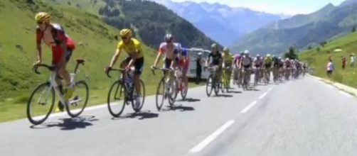 Ultime notizie Tour De France 2016: Froome snobba Aru