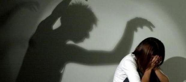Immer mehr Frauen in Deutschland leben in Angst. Immer mehr Frauen in Deutschland leben in Angst.