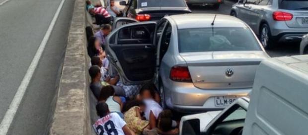 Tiroteio leva pânico ao Rio de Janeiro, mais uma vez Tiroteio leva pânico ao Rio de Janeiro, mais uma vez