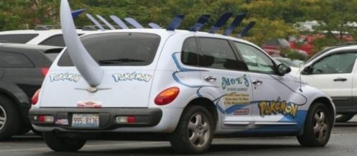 Carro Pokémon Go para caçar pokémons