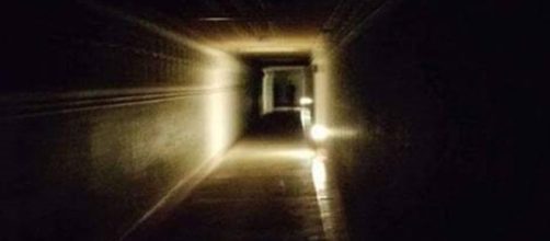 Paranormale: fotografato un fantasma terrificante in un bunker abbandonato