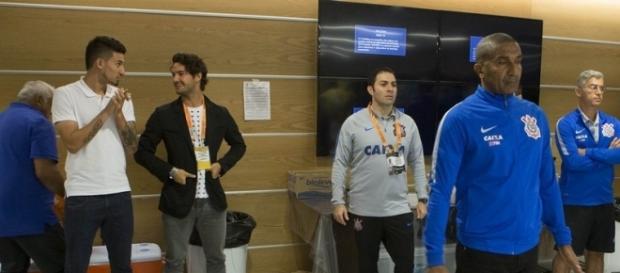 Alexandre Pato esteve no vestiário antes do empate diante do São Paulo Alexandre Pato esteve no vestiário antes do empate diante do São Paulo