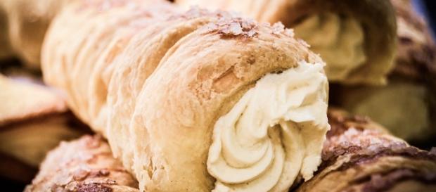 Comer mucho azúcar podría ser síntoma de exceso de cándidas en el intestino Comer mucho azúcar podría ser síntoma de exceso de cándidas en el intestino