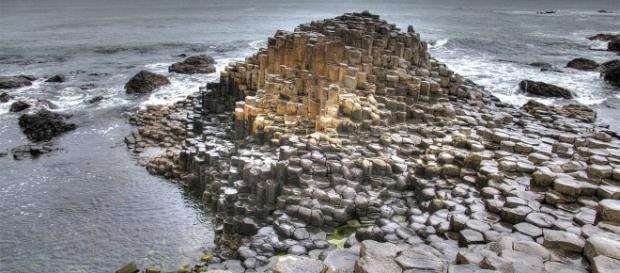 La Giant Causeway in tutto il suo splendore La Giant Causeway in tutto il suo splendore
