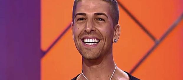 Labrador, muy cerca de su Final en MYHYV. Labrador, muy cerca de su Final en MYHYV.