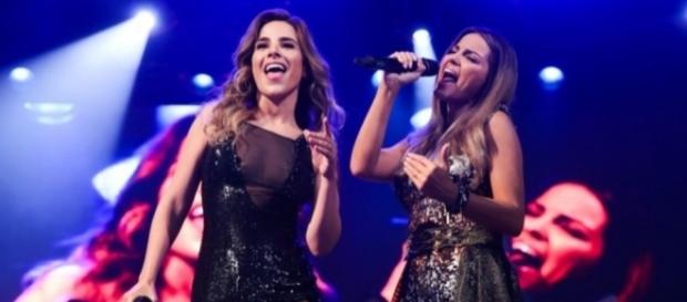 Wanessa Camargo e Maitê Perroni juntas no palco Wanessa Camargo e Maitê Perroni juntas no palco