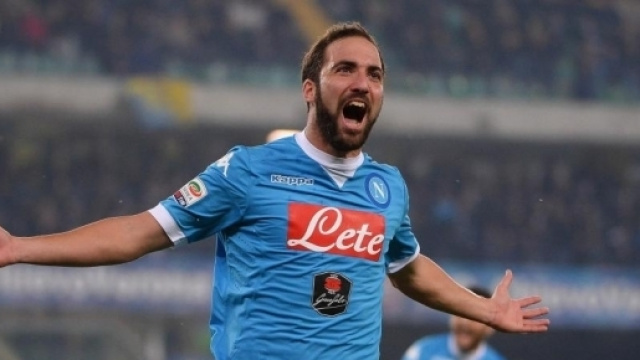 Calciomercato Juventus: Marotta tratta Higuain
