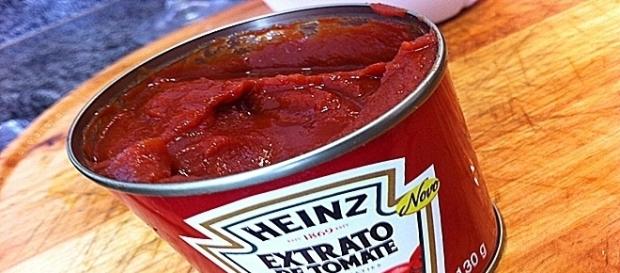 Anvisa acha pelos de ratos em extrato de tomate Anvisa acha pelos de ratos em extrato de tomate