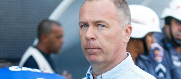 Mano Menezes fala sobre trabalho de Paulo Bento Mano Menezes fala sobre trabalho de Paulo Bento