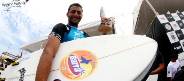 Rafael Texeira conquista el Surf Open Acapulco 2016 Rafael Texeira conquista el Surf Open Acapulco 2016