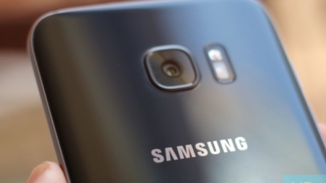 Cellulari Samsung Galaxy S7, Galaxy S7 Edge: prezzi pi&ugrave; bassi al 19/07/2016