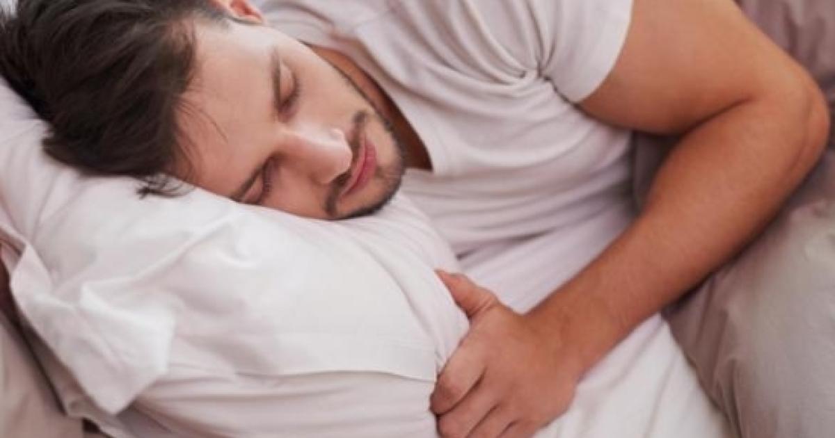 Dormire troppo o poco può aumentare il rischio del