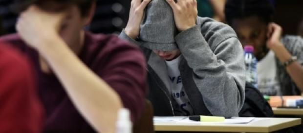Depeche - Bac français: "Anatole France c'est un mec?" - France 24 - france24.com Depeche - Bac français: "Anatole France c'est un mec?" - France 24 - france24.com