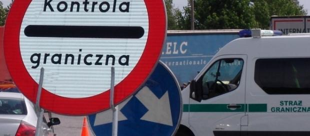 Polska przywraca kontrole na granicach Polska przywraca kontrole na granicach