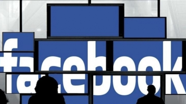 Après l'actualité, Facebook vise l'humanitaire