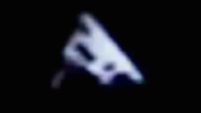 Ufo: oggetto luminoso appare nel cielo di Cincinnati inseguito da elicottero