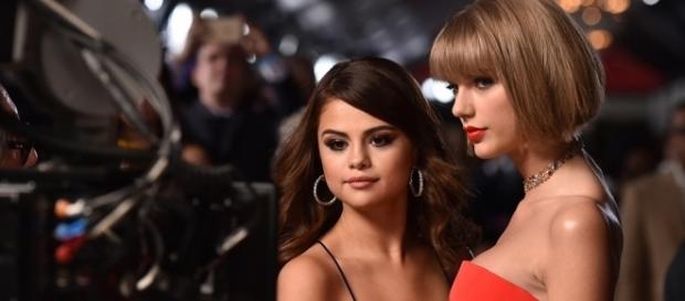 Best Dressed at Grammys 2016: Taylor Swift, Zendaya, Selena Gomez ... - eonline.com Best Dressed at Grammys 2016: Taylor Swift, Zendaya, Selena Gomez ... - eonline.com