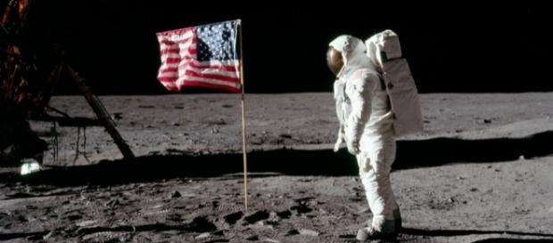 Misiunea Apollo 11 a NASA pe Luna Misiunea Apollo 11 a NASA pe Luna