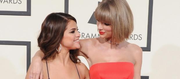 Taylor adorou a defesa de Selena Taylor adorou a defesa de Selena