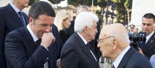 Il premier Matteo Renzi con l'ex Capo dello Stato, Giorgio Napolitano