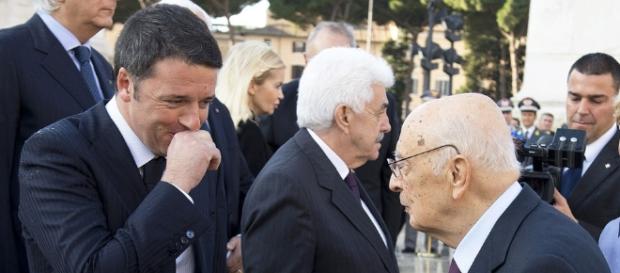 Il premier Matteo Renzi con l'ex Capo dello Stato, Giorgio Napolitano Il premier Matteo Renzi con l'ex Capo dello Stato, Giorgio Napolitano