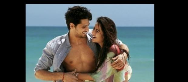 Katrina Kaif and Siddharth Malhotra's Kala Chasma ( Image source: Youtube.com) Katrina Kaif and Siddharth Malhotra's Kala Chasma ( Image source: Youtube.com)
