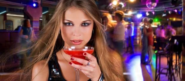 Se aproxime de qualquer homem sem precisar fazer qualquer esforço Se aproxime de qualquer homem sem precisar fazer qualquer esforço