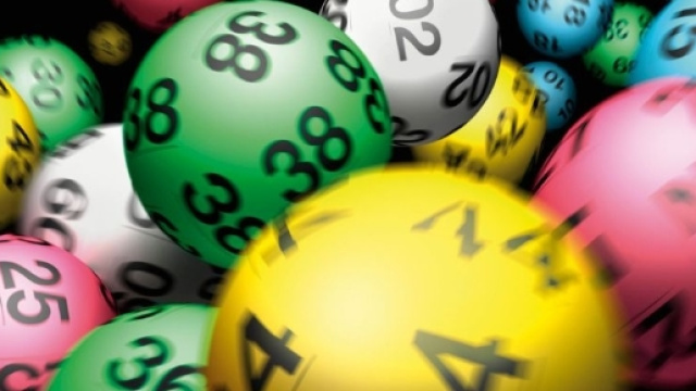 Estrazioni Lotto e SuperEnalotto 23 luglio 2016.