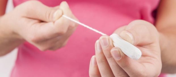 What happens if I leave a tampon in for way too long? - HelloFlo - helloflo.com What happens if I leave a tampon in for way too long? - HelloFlo - helloflo.com