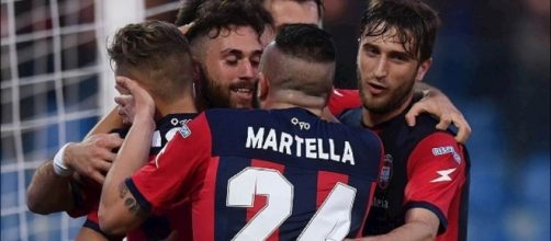 I calciatori del Crotone, neo promosso in Serie A.