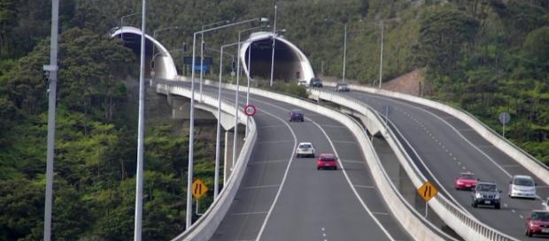 http://www.oradesibiu.ro/2016/07/05/traseul-autostrazii-sibiu-pitesti-se-stie-pe-unde-vor-trece-inca-aproape-20-de-kilometri/ http://www.oradesibiu.ro/2016/07/05/traseul-autostrazii-sibiu-pitesti-se-stie-pe-unde-vor-trece-inca-aproape-20-de-kilometri/