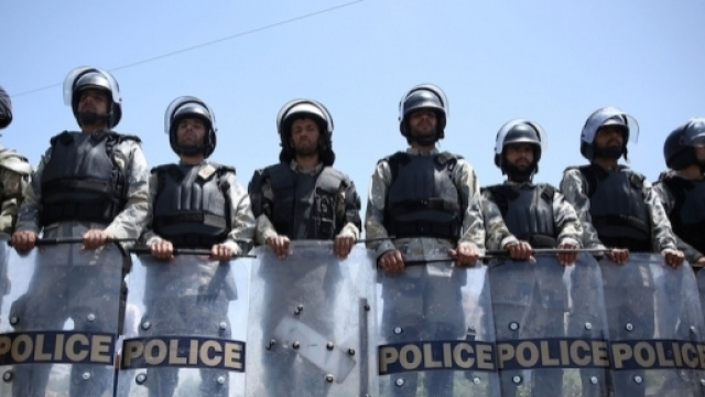 #CNN: ISIS claims responsability for the Afghanistan joint explosion, during a peaceful demonstration by a minority group, in Kabul. (edition.cnn.com)