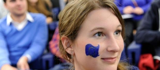 Europa Unită are viitor! 67% dintre tinerii Generației Erasmus ... - caleaeuropeana.ro Europa Unită are viitor! 67% dintre tinerii Generației Erasmus ... - caleaeuropeana.ro