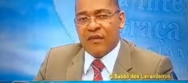 pastor vende sabão em pó milagroso pastor vende sabão em pó milagroso