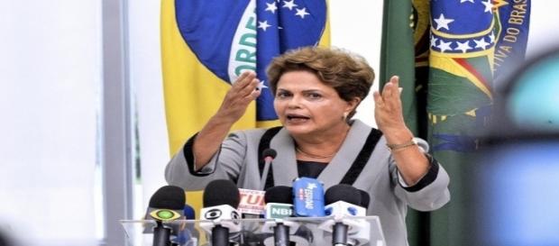 Defesa da presidente afastada Dilma Rousseff apresentará alegações finais sobre impeachment hoje Defesa da presidente afastada Dilma Rousseff apresentará alegações finais sobre impeachment hoje