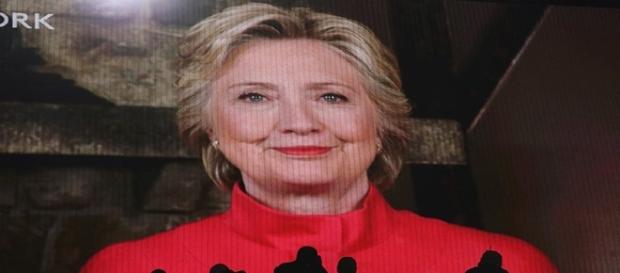 Hillary Clinton no pudo ir a la Convención e hizo una conexión en directo tras ganar las primarias Hillary Clinton no pudo ir a la Convención e hizo una conexión en directo tras ganar las primarias