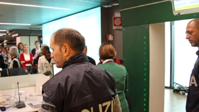 Le Forze dell'Ordine hanno intensificato i controlli in tutti i punti sensibili.